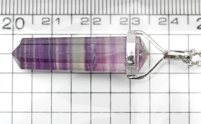 パーティ・カラード・フルオーライト (バイカラー・フローライト