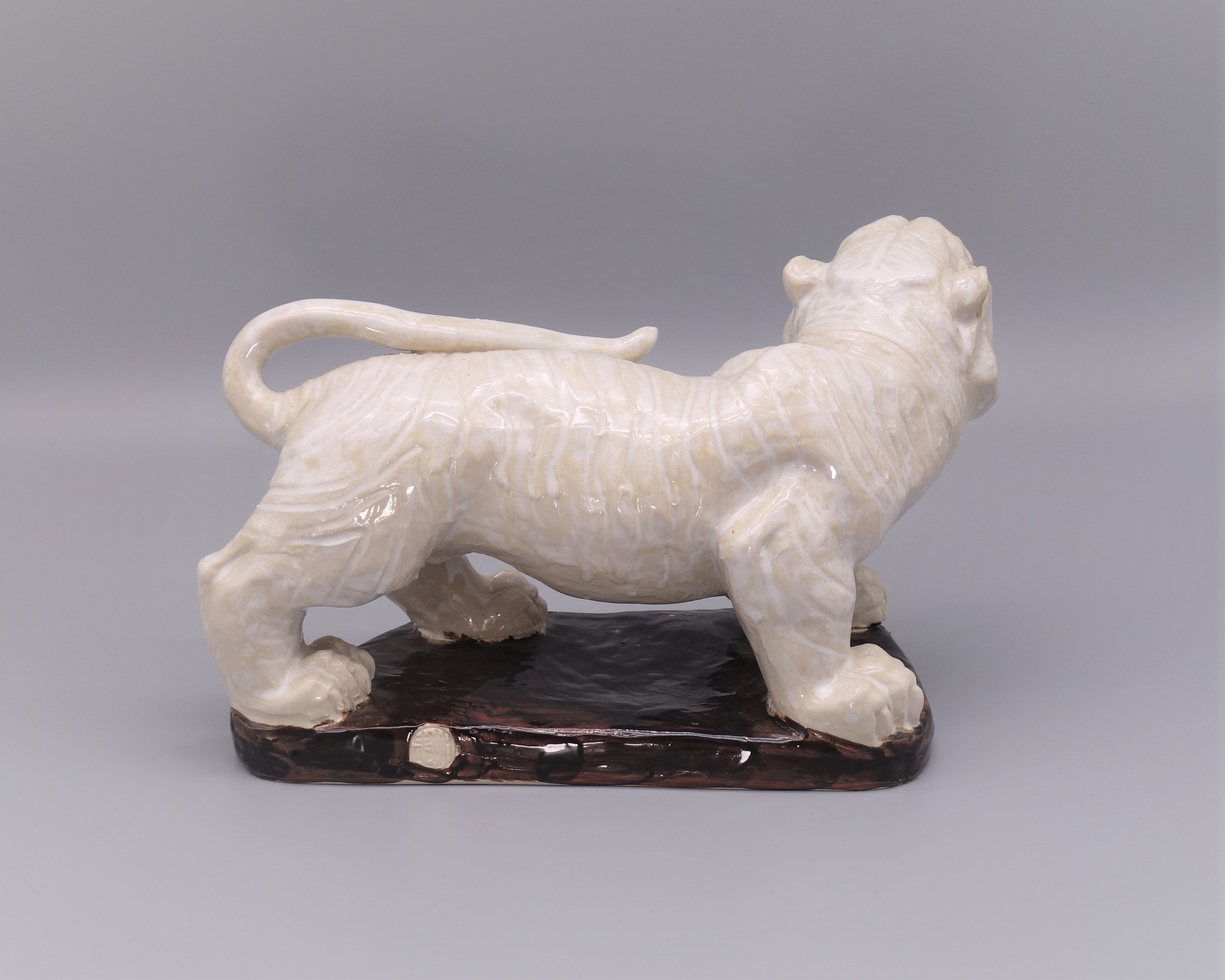 九谷焼古九谷和装美人達磨の耳かき像明治期？置物飾り物時代物