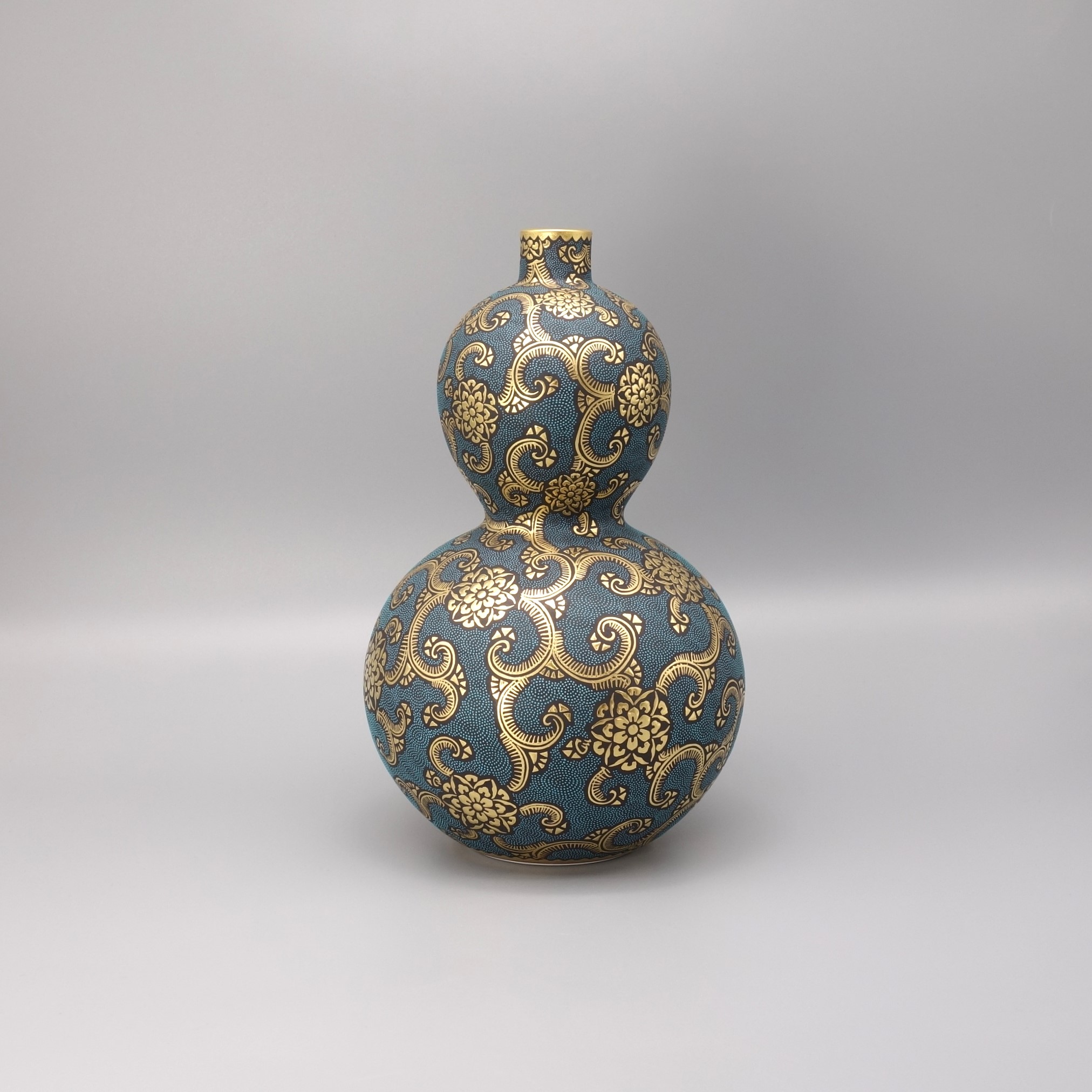 中国唐獅子親子図花瓶