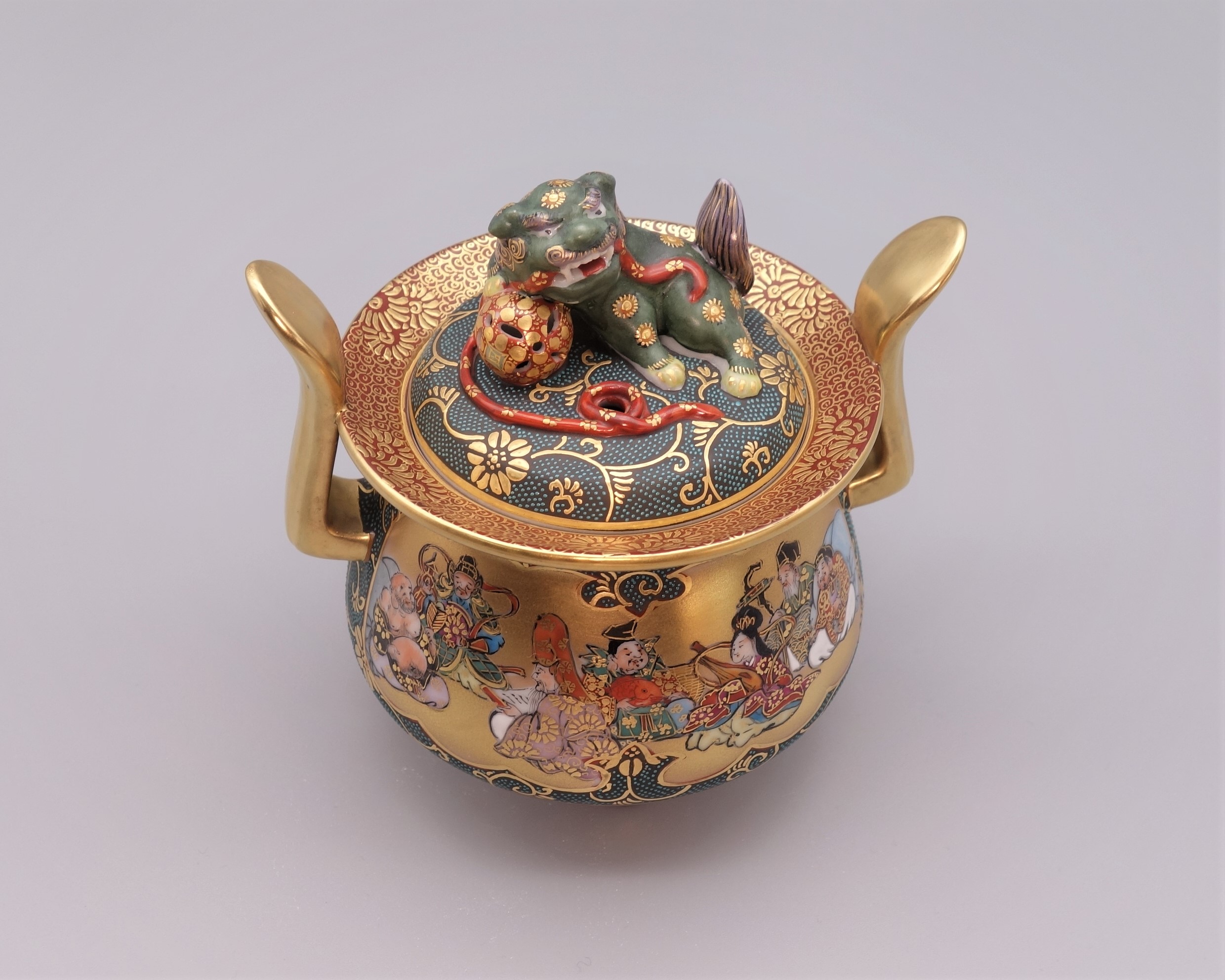 獅子 置物 蓋 香炉 薩摩 明治 金彩 獅子置物蓋香炉薩摩明治金彩