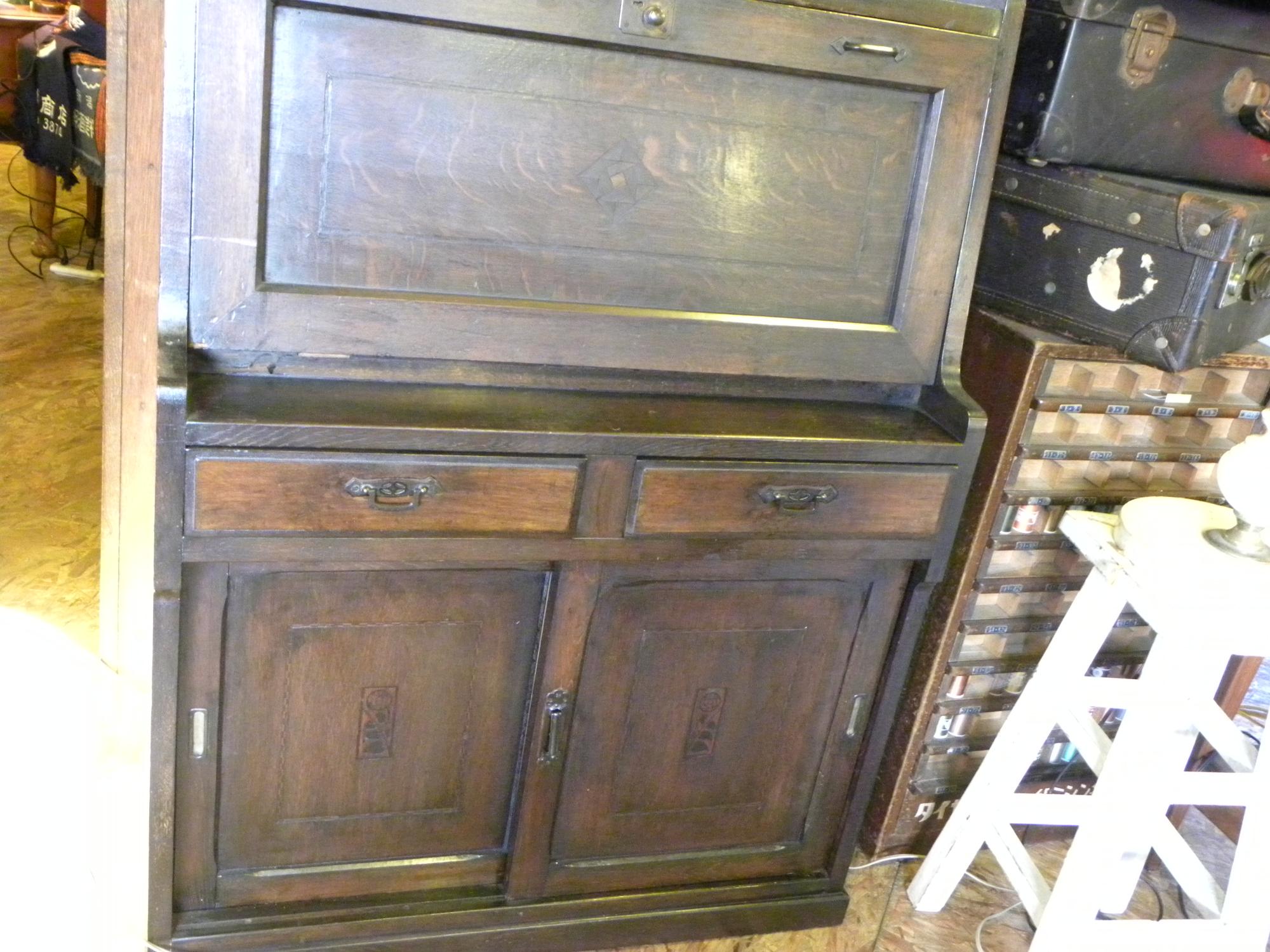 大正期のレトロなライティングビューロー