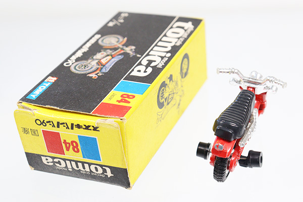 ミニカーショップ ケンボックス トミカ黒箱☆84☆スズキバンバン90