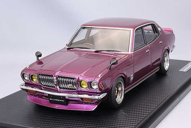 イグニッションモデル 1/18 日産 ローレル 2000SGX (C130) グリーン