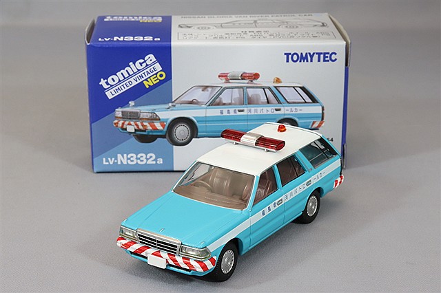 トミカリミテッドヴィンテージ NEO 1/64 日産 セドリック ワゴン 東京