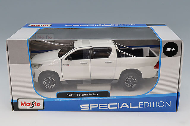 ミニカー Maisto 1/27 TACOMA Hilux マイスト 1/27 トヨタ
