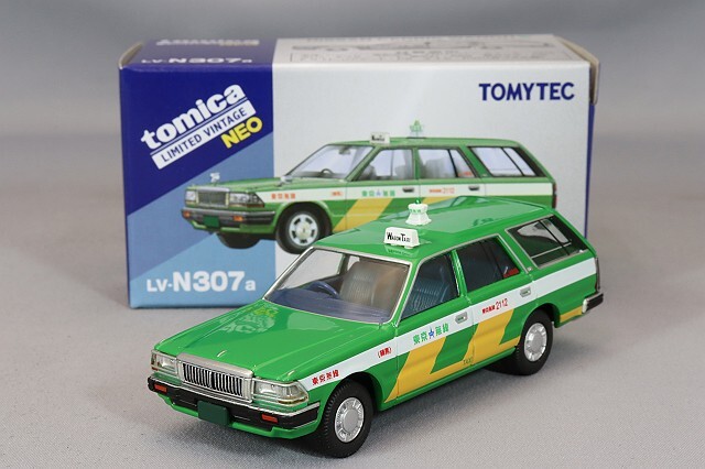 トミカリミテッドヴィンテージ NEO 1/64 日産 セドリック ワゴン 東京