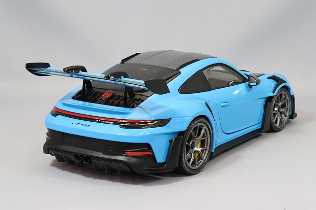 ミニチャンプス 1/18 ポルシェ 911 (992) GT3 RS 2024 ヴァイザッハ