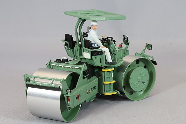 MONO x ケンクラフト 1/50 SAKAI (酒井重工業) マカダムローラ 鹿島