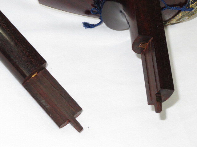 三味線 紅木 子持綾杉胴 中棹 一本溝 三味線 中棹 トチ紅木