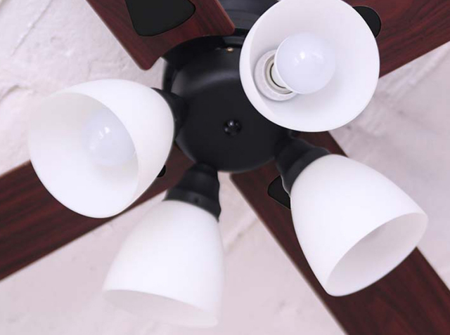 plus moreシーリングファン Windouble (ウィンダブル) 4灯｜北欧