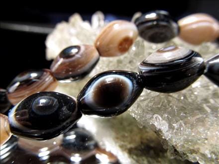 ☆一連☆極上天然模様☆天眼瑪瑙【アイアゲート】☆天珠型☆【ブラジル産】