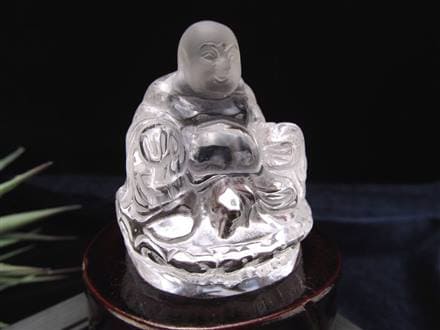 伝統工芸士 保山作 水晶彫刻 布袋像 台座付き 伝統工芸士 保山作 水晶