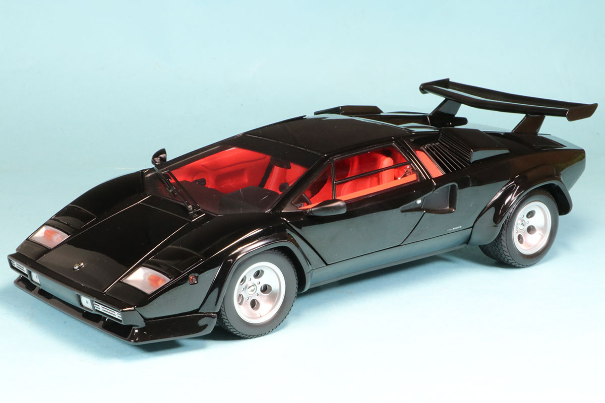 京商 1/18 ランボルギーニ カウンタック LP5000 クアトロヴァルボーレ