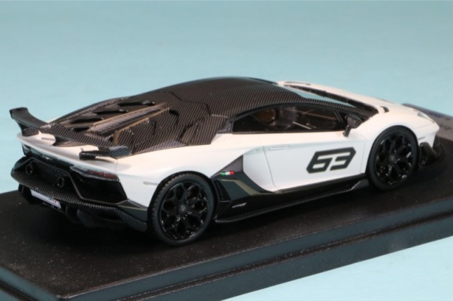 LS489B - ルックスマート 1/43 ランボルギーニ アヴェンタドール SVJ