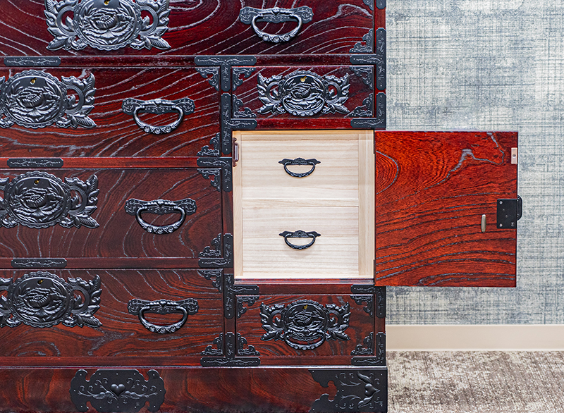 ➀ 抽プレ ナルニア国物語 衣装だんす タンス 箪笥 レプリカ（約1/8