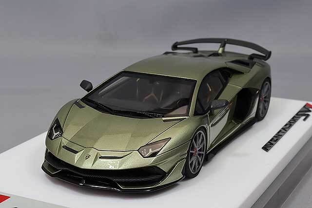 アイドロン 1/43 ランボルギーニ アヴェンタドール SVJ 2018 ニレオ