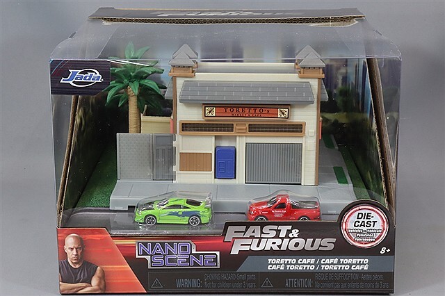 ワイルドスピード ナノ・スケール - ドムトレット マーケット & カフェ