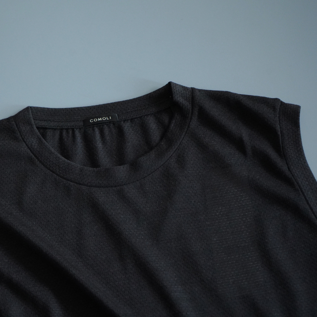COMOLI 25ssウールメッシュ ノースリーブsize4新品未使用 COMOLI 25ss