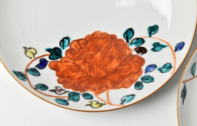 山本恭代 11 色絵牡丹唐草文皿 ｜ 暮らしのうつわ花田 和食器 通販