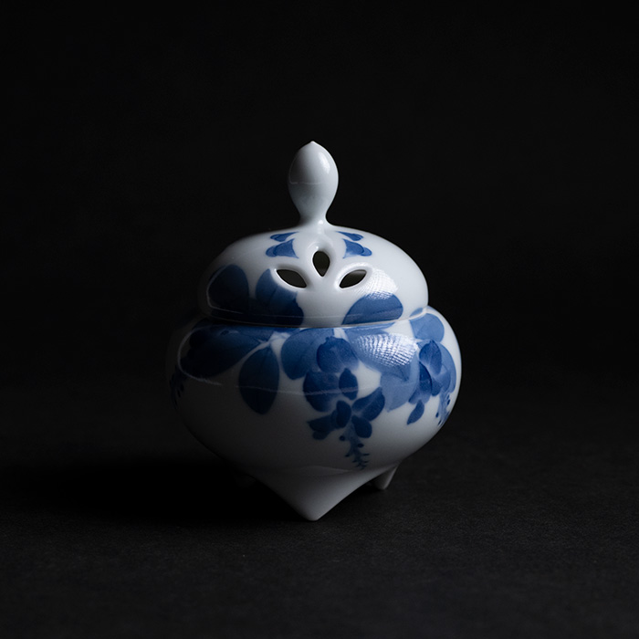 A554 【蓮型香炉】 青花 染付 時代物 香道具 箱付 傷有｛＃ 楽天市場