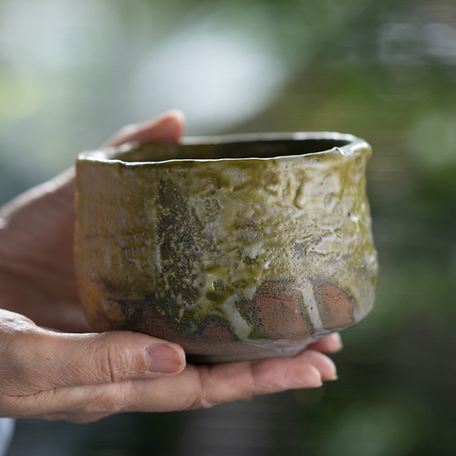 茶道具 茶碗 灰釉茶碗 渓泉 直径約120ミリ 高さ約80ミリ N 282