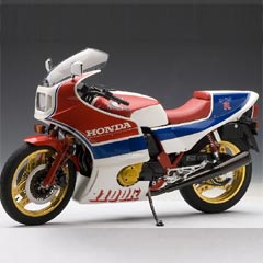 AUTOart】 1/6 ホンダ CB1100R(RD) 1983