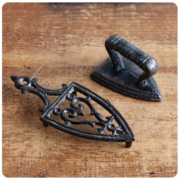 イギリス アンティーク ミニアイアンアイロン＆アイロンスタンド