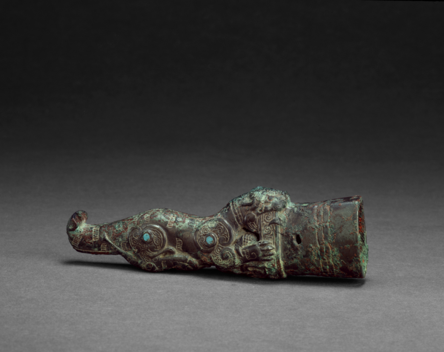 鉴赏｜博物馆里的铜虎：从“虎之王者”到兵器虎符_古代艺术_澎湃新闻-The