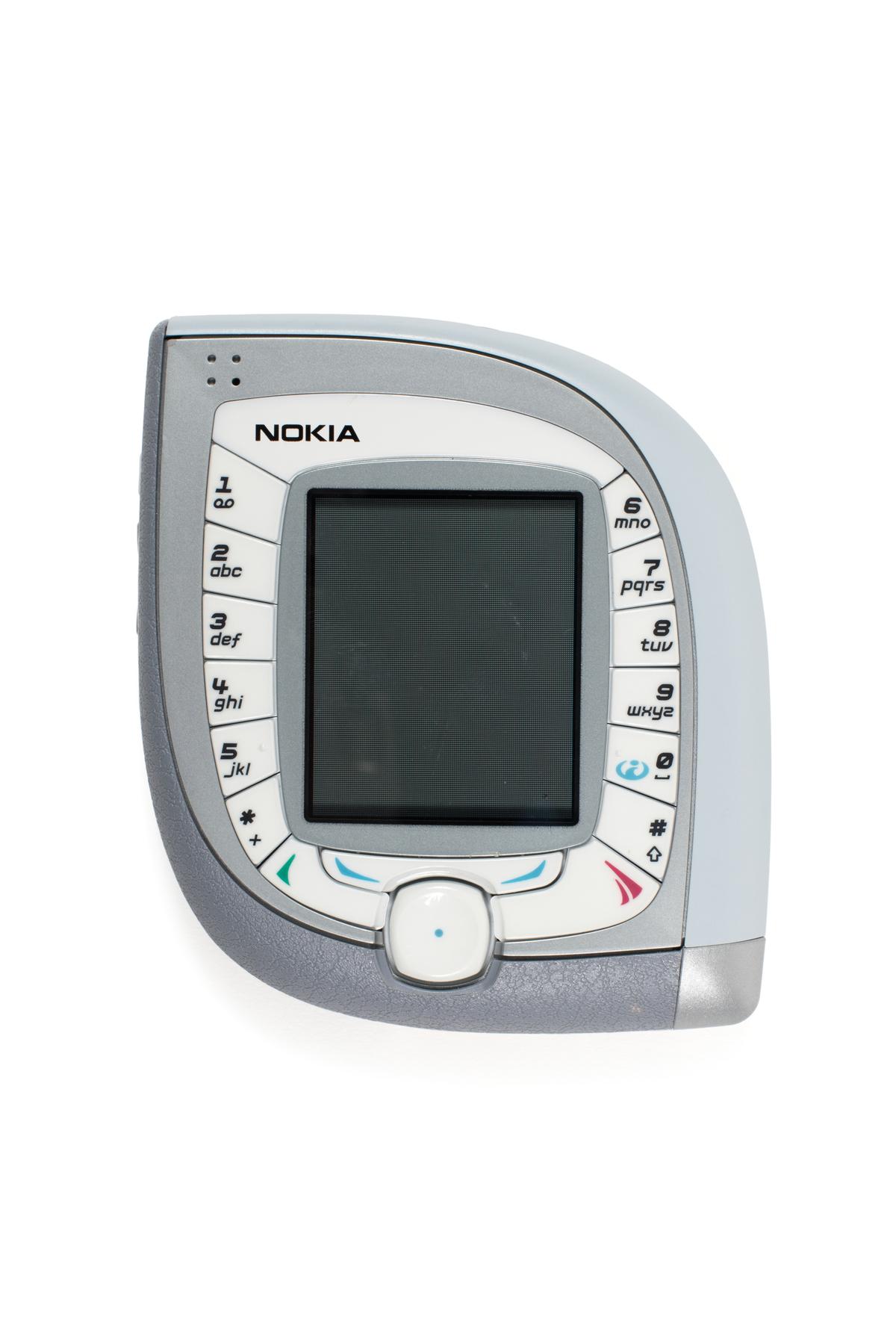 Powerhouse Collection - ⁨'7600' model Nokia mobile telephone⁩, 2003