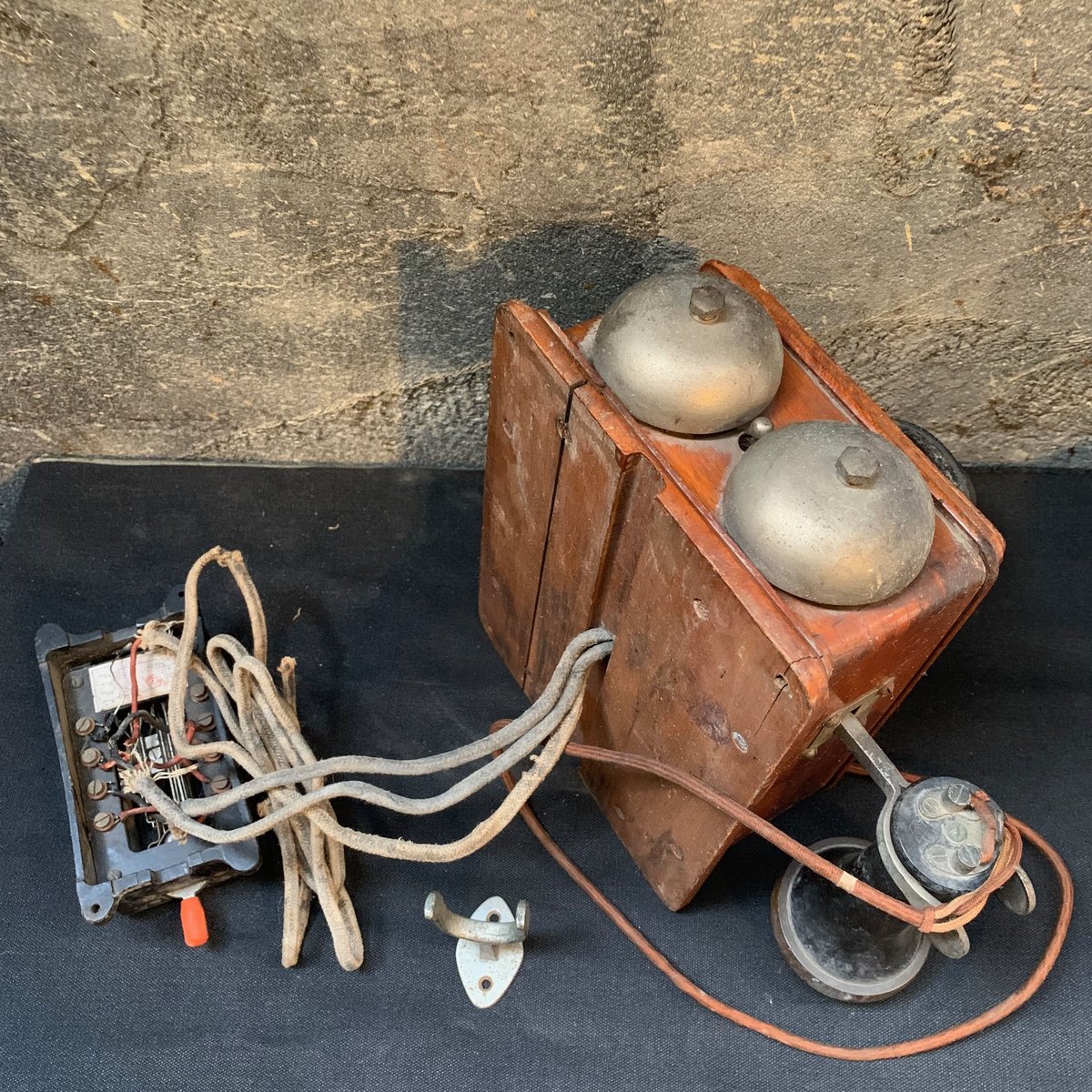 AKa6533壁掛け電話機木製ハンドル手回し日本電気株式会社大正10年