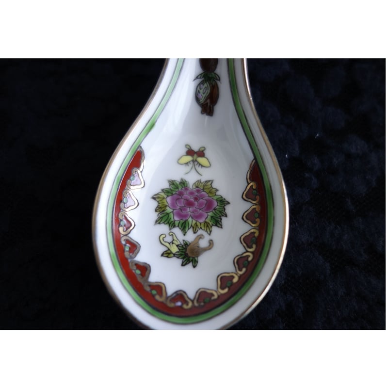 香港☆中国景徳鎮】（2種類）龍と牡丹の レンゲ / 中華スプーン