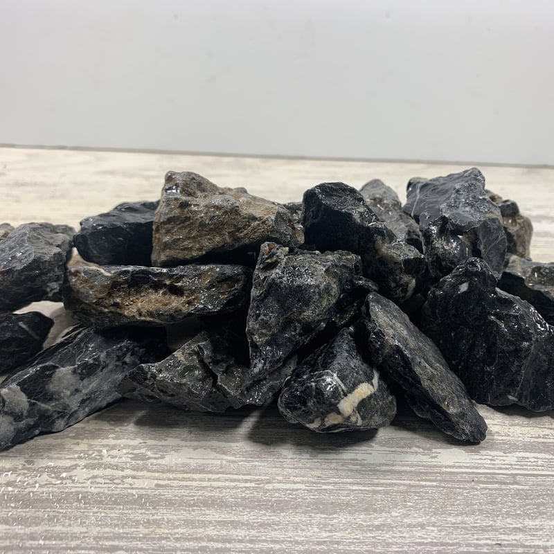 青龍石・大小MIX （大3kg＋ミニ1kg）セット | 流木専門店のアクア