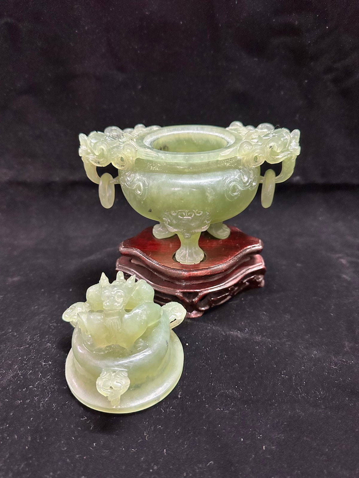 中国美術 翡翠香炉 ヒスイ 四つ足 アンティーク雑貨 鳥彫刻 中国美術