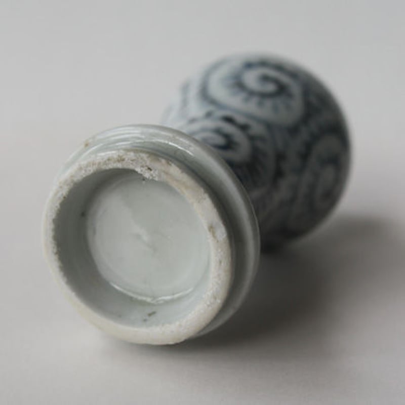 138 古伊万里 KOIMARI 蛸唐草文 瓶子 | imarimaru