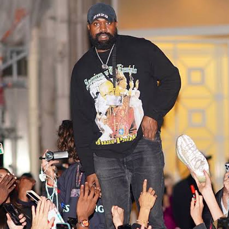 YEEZY / WHite Lives Matter Longsleeve Tee 