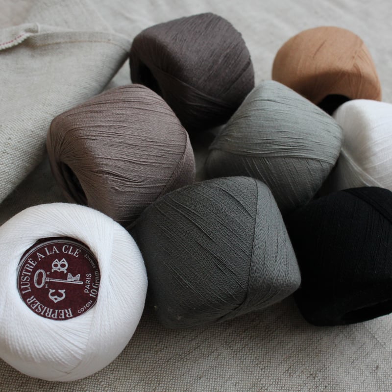 フランスアンティーク 立体糸巻き noir.。.:⋈*