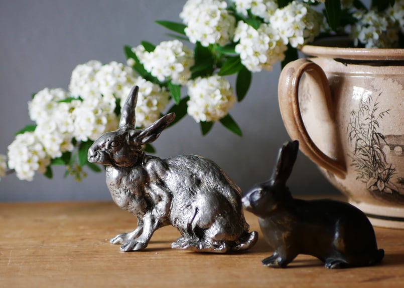 ウサギのオブジェ ブロンズ フランスアンティーク ブルターニュ地方