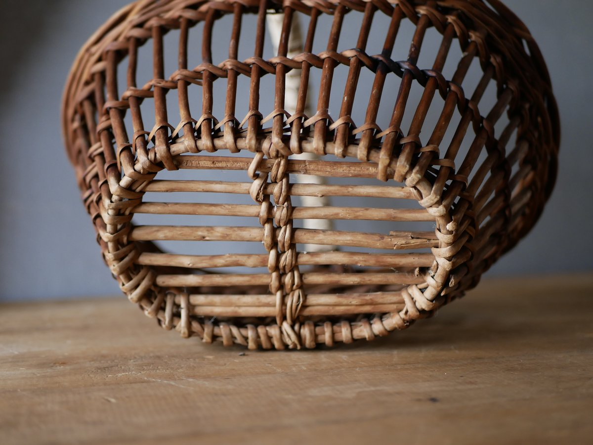 ️⃣プロフ必読❣️アンティーク 製造国不明 カゴ パニエ 蔓