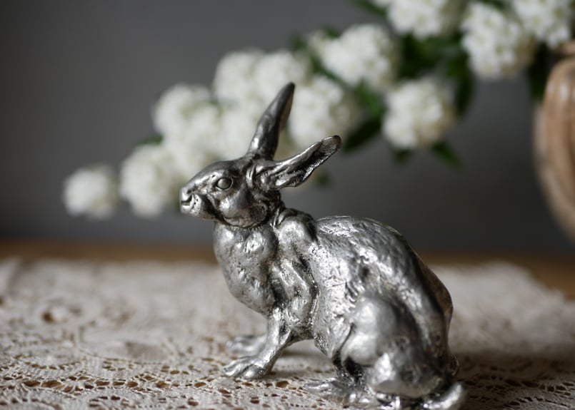 ウサギのオブジェ ブロンズ フランスアンティーク ブルターニュ地方
