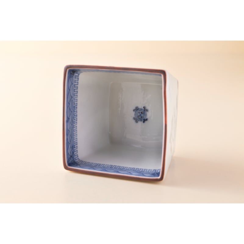 川上真子 九谷焼 角小鉢 山水図 | HemingArts