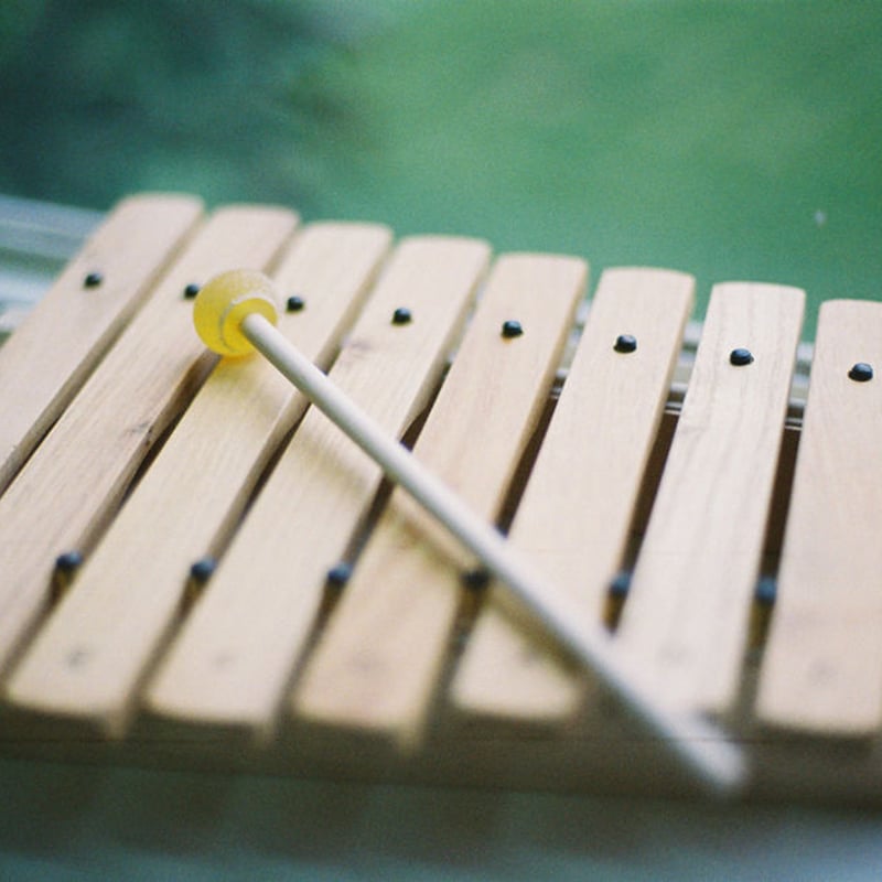 アウリスシロホン・木琴・ダイヤトニック7音 打棒2本付きです アウリス