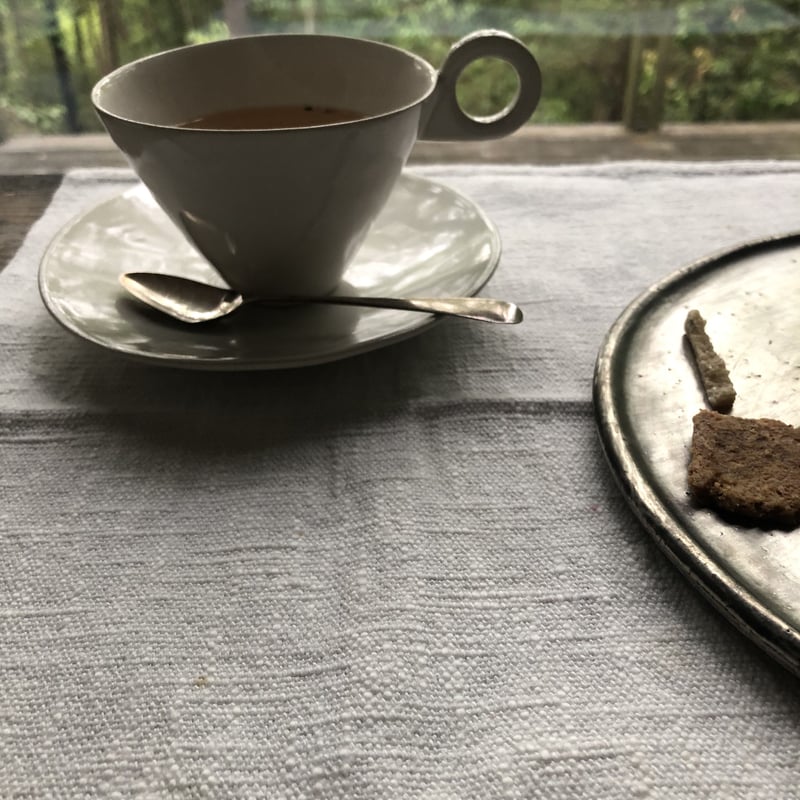 安藤雅信】黒イギリスソーサー M（黒錆釉） | ギャルリ百草 online store