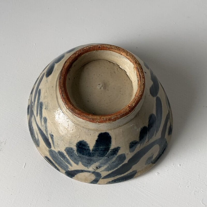 A 古琉球 やちむん 4.5寸マカイ 古作 登窯 花唐草 呉須色 沖縄 焼物