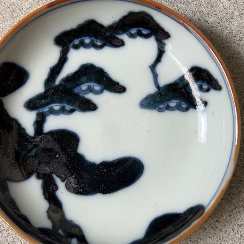 大正期 松柄の古い染付け小皿［1枚の価格］在庫11枚 呉須 松絵 染付 茶