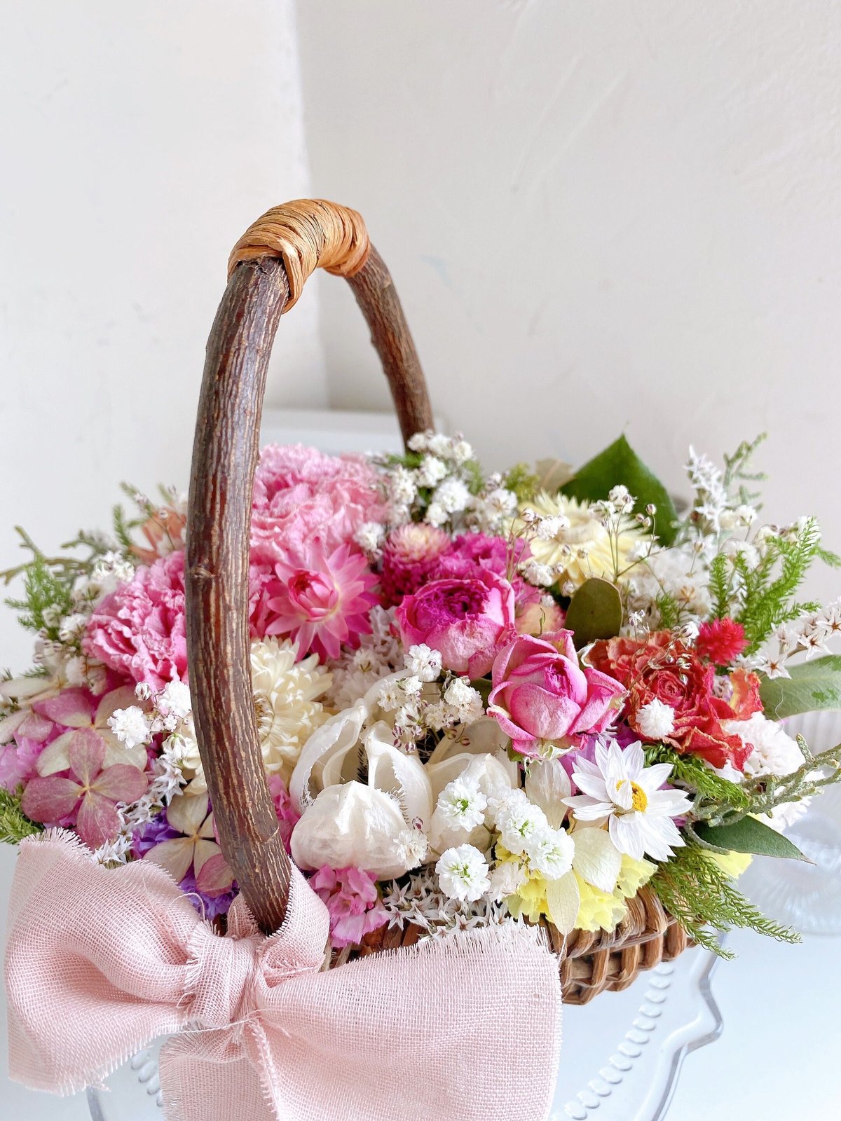 ドライフラワー フラワーバスケット 花籠 White&pink | ayakai flower