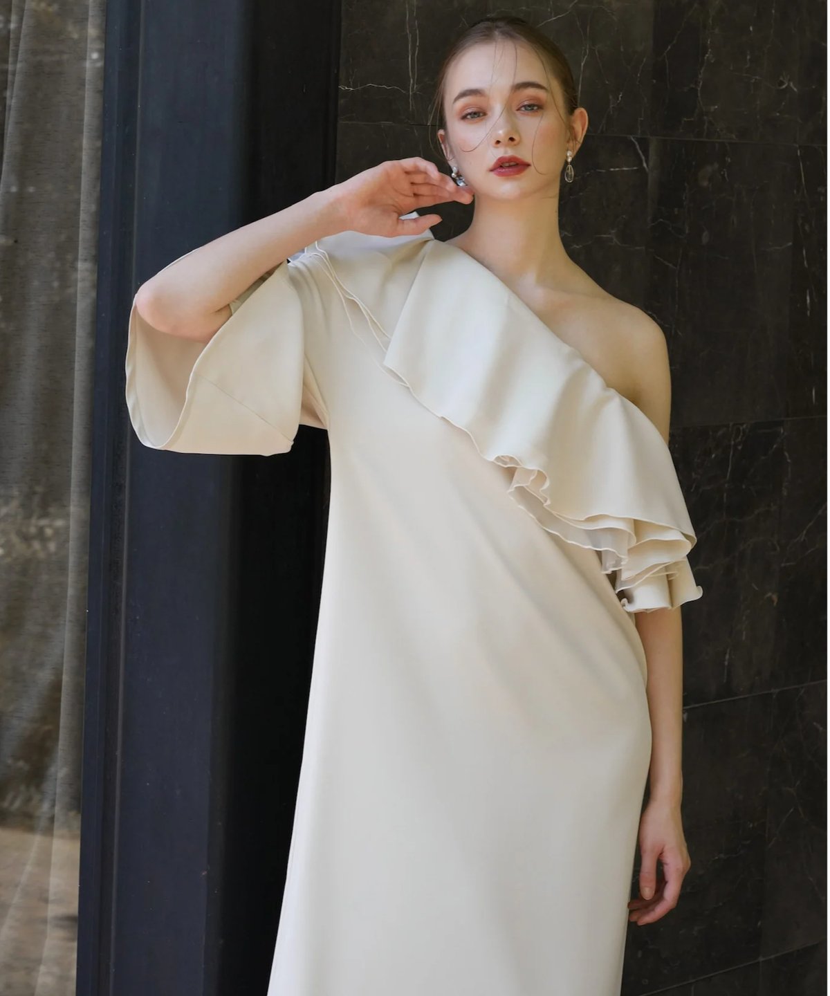 Acka one shoulder point one-piece ivory スーツ・フォーマル・ドレス