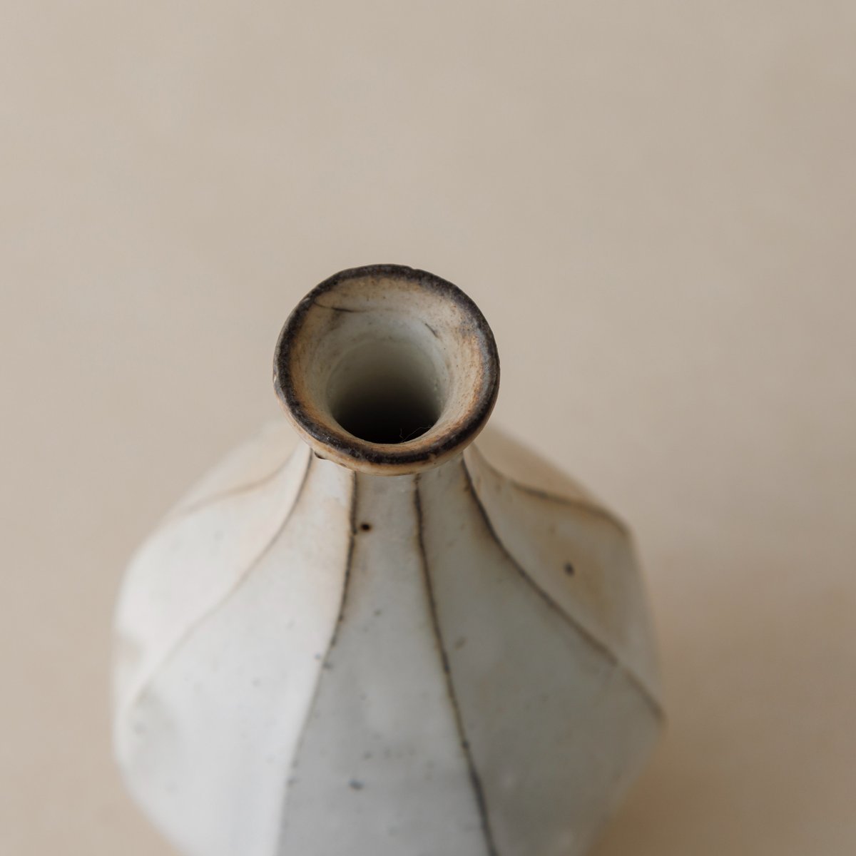 境道一 粉引一輪挿し | STORY