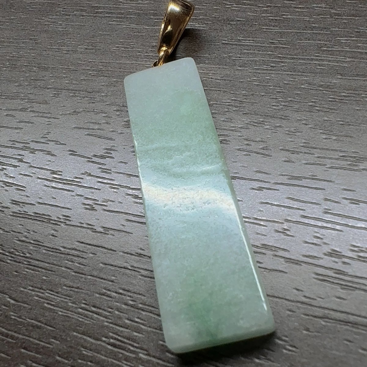 ペンダント］【証明書付き】糸魚川産 翡翠ペンダントトップ45mm