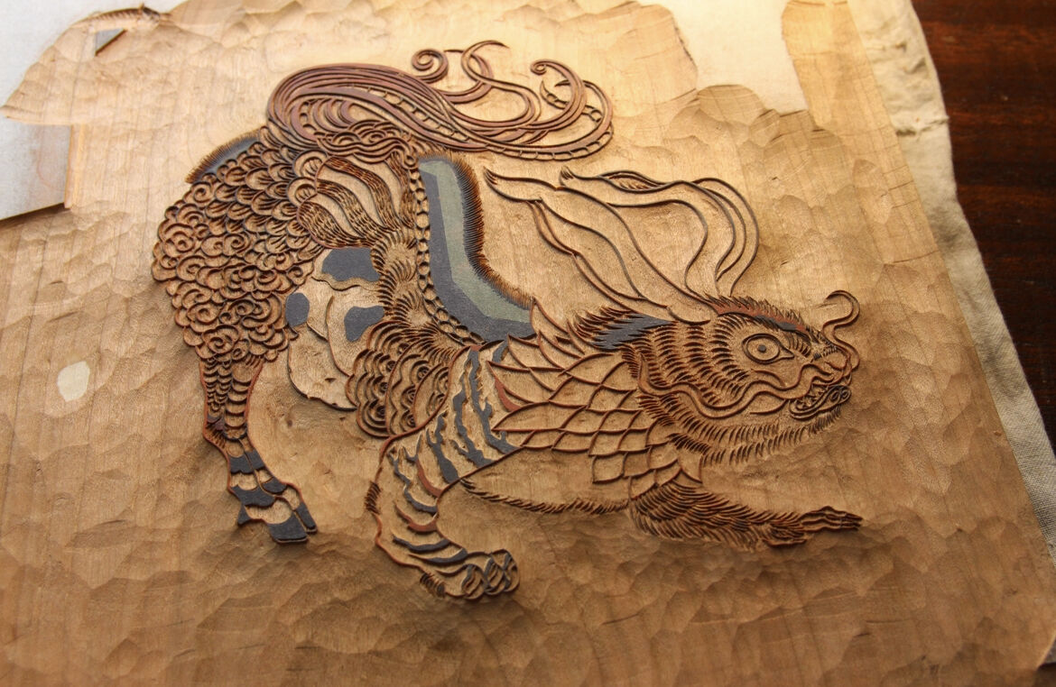 素晴らしい美品 美術 彫刻画 錦鯉 本象牙 永象作 額縁サイズ41X39