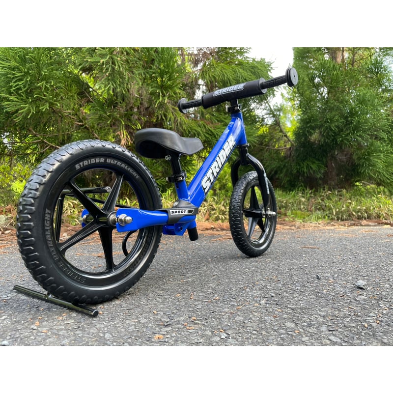 STRIDER ストライダー スポーツモデル 青 ブルー 日本正規品】STRIDER